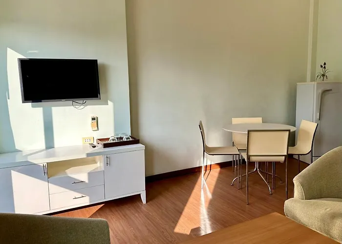 Hotel Calypzo 3*