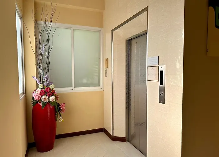 Hotel Calypzo 3*